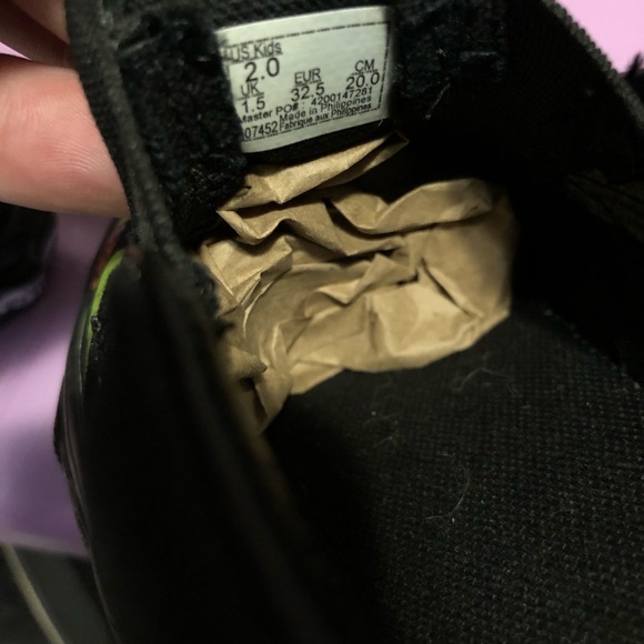 Vans Halloween/Glow In The Dark Classic Slip On Kids size 2 - Picture 5 of 5